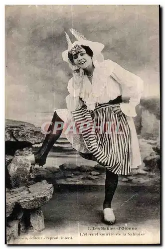 Cartes postales Les Sables d Olonne L eternel sourire de la Sablaise Folklore Costume