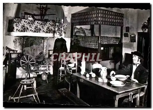 Cartes postales Interieur Maraichin (Vendee) Mobilier Caracteristique et Costumes (Musee d art regional Chateau