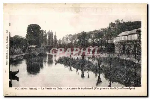 Ansichtskarte AK Poitiers (Vienne) La Vaille du Clain Le Coteau de Rochereuil (Vue prise au Moulin de Chasseigne)