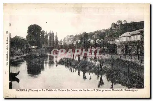 Cartes postales Poitiers (Vienne) La Vaille du Clain Le Coteau de Rochereuil (Vue prise au Moulin de Chasseigne)