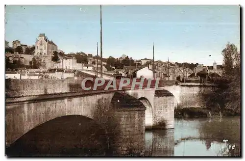 Ansichtskarte AK Poitiers Le Pont Neuf sur le Clain