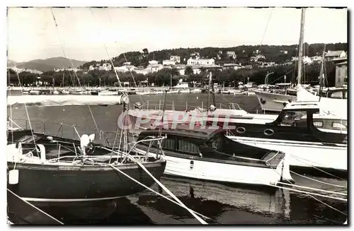 Ansichtskarte AK La Perle de La Cote des Maures Sainte Maxime Sur Mer (Var) Le Port