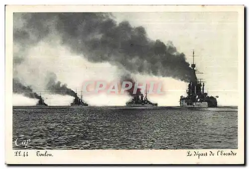 Ansichtskarte AK Toulon le depart de l escadre Bateaux