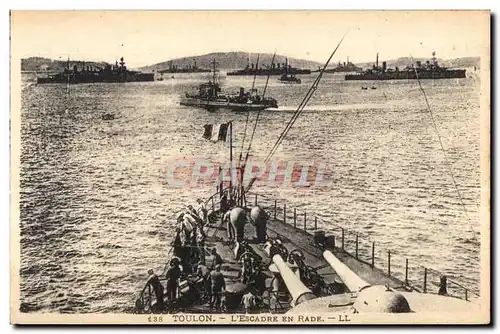 Cartes postales Toulon L Escadre en Rade Bateaux de guerre