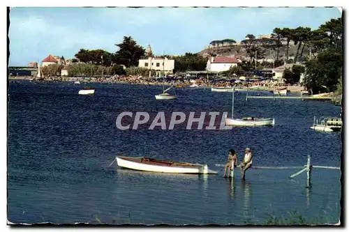 Cartes postales Saint Tropez Bouillabaisse Plage au fond la citadelle