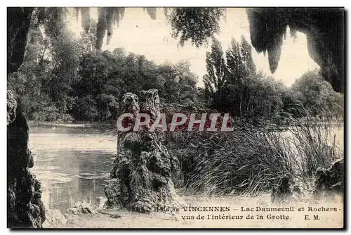 Cartes postales Vincennes Lac Daumesnil et Rochers vus de l interieur de la Grotte