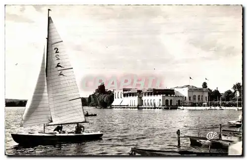 Cartes postales Enghien les Bains Le Lac et le Casino Catamaran