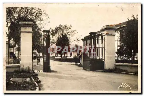 Rochefort - Entree de la Base - Cartes postales