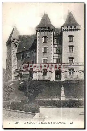 Ansichtskarte AK Pau Le Chateau et la Statue de Gaston Phebus