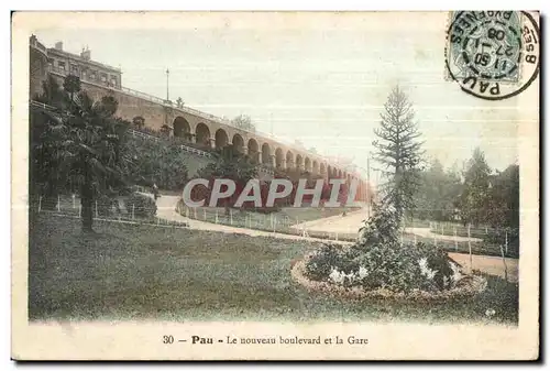 Cartes postales Pau Le nouveau boulevard et la Gare