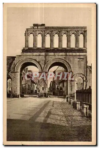 Cartes postales Autun Antique Porte Romaine dite d Arroux (exterieur) Monument historique