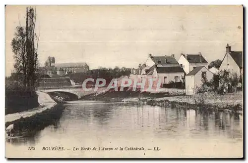 Ansichtskarte AK Bourges les bords de I auron et la cathedrale