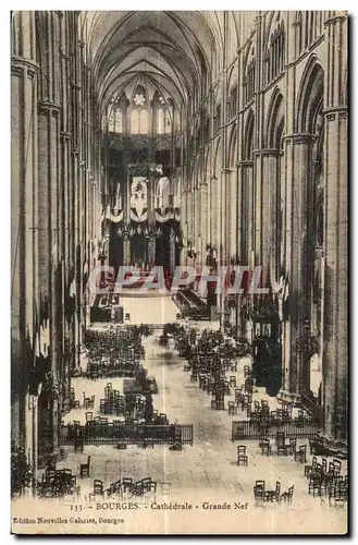 Cartes postales Bourges cathedrale grande nef