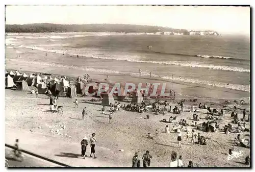 Cartes postales Saint Georges de Didonne La Plage et au loin la pointe de Suzac