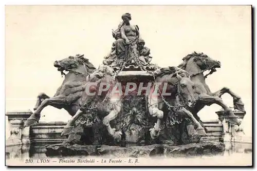 Cartes postales Lyon Fontaine Bartholdi La Facade Chevaux Cheval Horse