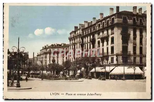 Cartes postales Lyon Place et avenue Jules Frerry