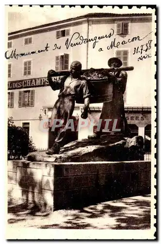 Cartes postales Macon Les Porleurs de Bennes (oeuvre de A Morlon statuaire)