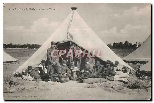 Ansichtskarte AK Chalon An Camp de Sous la Tente Militaria