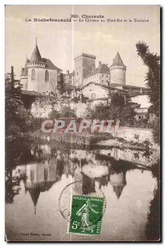 Ansichtskarte AK Charente La Rochefoucauld Le Chateau au Nord Est et la Tardoire