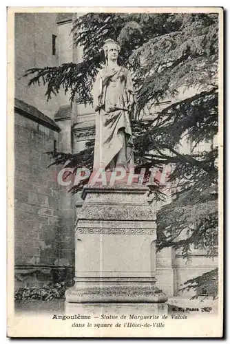 Cartes postales Angouleme Statue de Marguerite de Valois dans le square de l Hotel de Ville