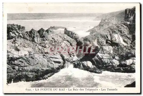 Ansichtskarte AK La Pointe Du Raz Baie Des Trepasses Les Tunnels