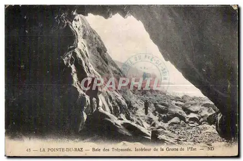 Ansichtskarte AK La Pointe du Raz Baie des Trepasses Interieur de la Grotte de l Est