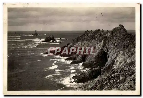 Cartes postales Pointe du Raz (Finistere) L Eperon et le Phare de la Vieille