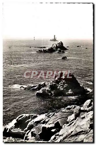 Ansichtskarte AK La Pointe Du Raz Le Phare de la Vieille Au Fond I lle de Sein