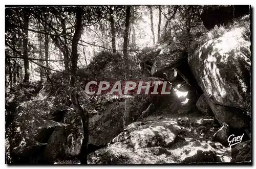 Ansichtskarte AK Le Huelgoat (Finistere) Grotte d Artus