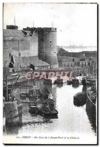 Ansichtskarte AK Brest Un Coin de L Avant Port et le Chateau Bateau