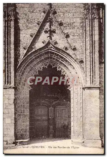 Ansichtskarte AK Quelven Un des Porches de l Eglise