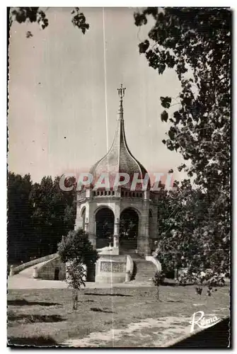 Cartes postales Sainte Anne D Auray (Morbihan)Le Monument aux Morts