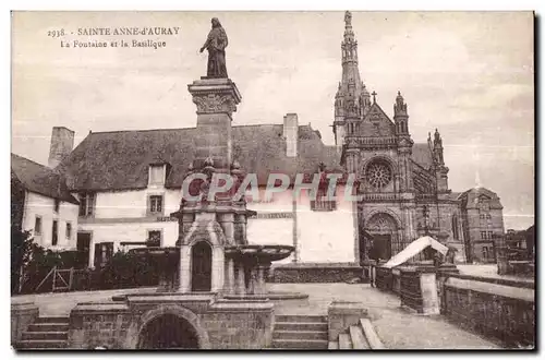 Cartes postales Sainte Anne d Auray La Fontaine et la Basilique