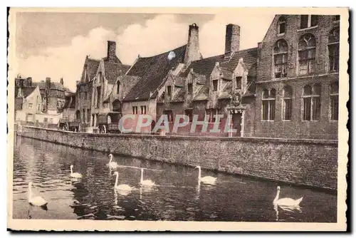 Ansichtskarte AK Brugge Groene Rel Godshuls De Pelikaan Bruges Quai Vert Maison du Pelican Cygne Swan