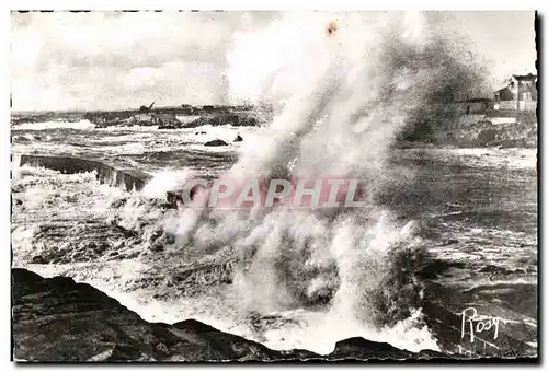 Bourg de Batz - Une Vague Monstre sur la Jetee - Cartes postales