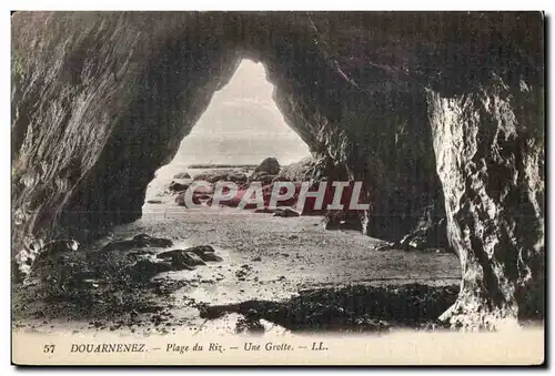 Cartes postales Douarnenez Plage du Riz Une grotte