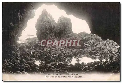 Ansichtskarte AK Morgat Les Aiguilles Vue prise de la Grotte des Normands