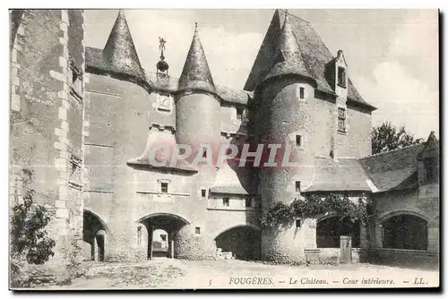 Cartes postales Fougeres Le Chateau Cour Interieure