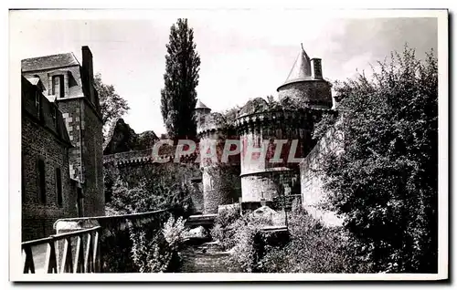 Ansichtskarte AK Fougeres Porte Notre Dame et le Nancon