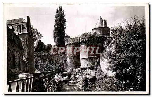 Ansichtskarte AK Fougeres Porte Notre Dame et la Nancon