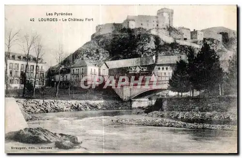 Cartes postales Les Pyrenees Lourdes Le Chateau