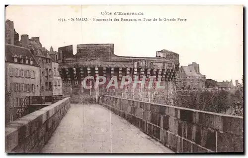 Ansichtskarte AK St Malo Promenade des Remparts et Tour de la Grande Porte