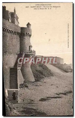 Cartes postales Saint Malo Escalier des Remparts Cote du Grand Be