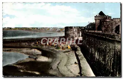 Cartes postales En Bretagne Saint Malo La Grande Plage et la Tour Qui Qu en Grogne