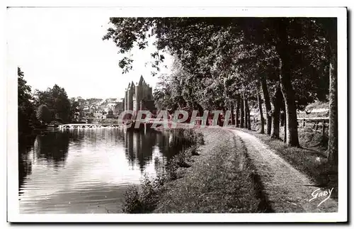 Ansichtskarte AK Josselin (Morbihan) La riviere l Oust le Chemin de halage et le magnifique Chateau