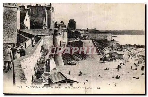 Ansichtskarte AK Saint Malo Les Remparts et la Tour Notre Dame