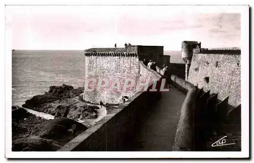 Ansichtskarte AK Saint Malo Les Remparts Tour Bidouane