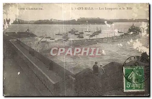 Cartes postales Saint malo Les Remparts et le Mole