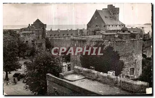 Cartes postales St Malo Le Chateau La Place Chateaubriand THe Castle Chateaubriand Square