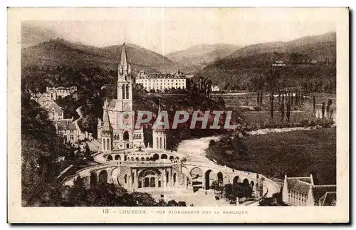 Cartes postales Lourdes Vue Plongeante vers la basilique
